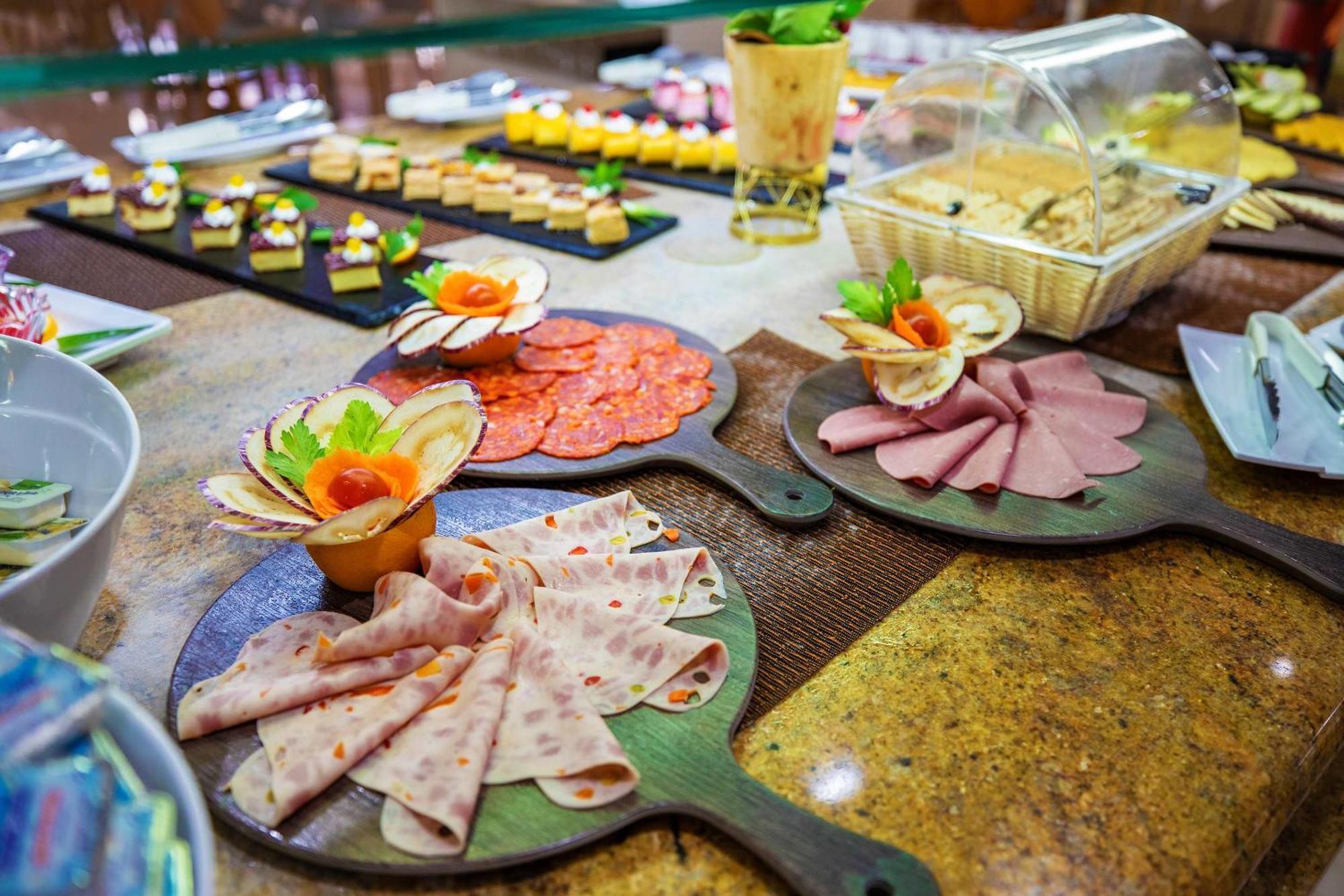 瑟维集团内里欧酒店 貝尼多姆 外观 照片